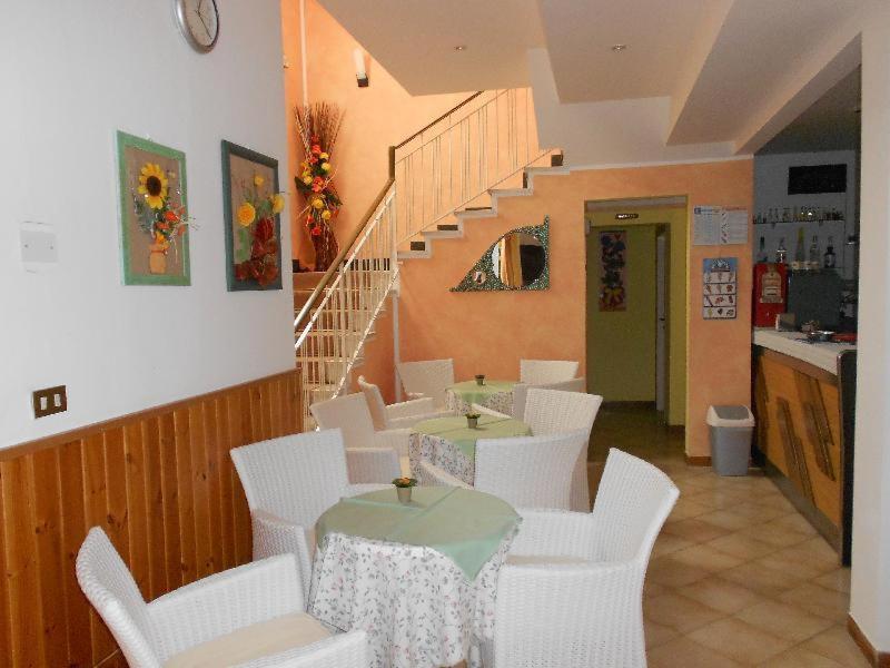 Hotel Vevey Rimini Ngoại thất bức ảnh